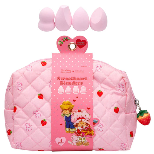Strawberry shortcake bag with 4 piece blender